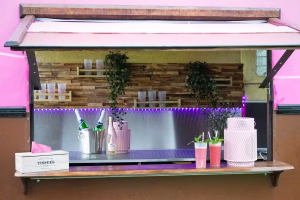 Foto Seitenansicht der DiWa Bar für das Newcomerfestival